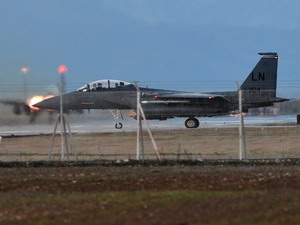 Máy bay chiến đấu F15 của Mỹ tham gia chiến dịch không kích Libya. Ảnh: AFP/TTXVN
