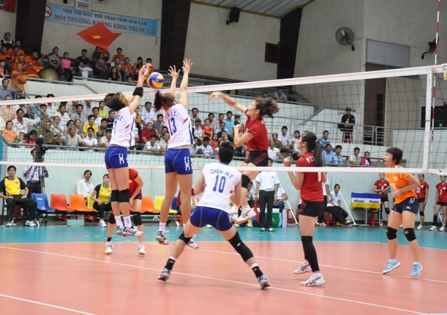 Tại Giải vô địch Bóng chuyền các câu lạc bộ nữ châu Á 2013, khán đài Nhà thi đấu TDTT tỉnh còn khá nhiều chỗ trống ngay cả khi diễn ra trận đấu  có đại diện Việt Nam thi đấu.
