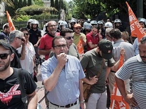 Dân Hy Lạp biểu tình chống chính sách khắc khổ 