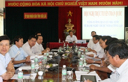 Các đại biểu tham gia Hội nghị tại điểm cầu Dak Lak