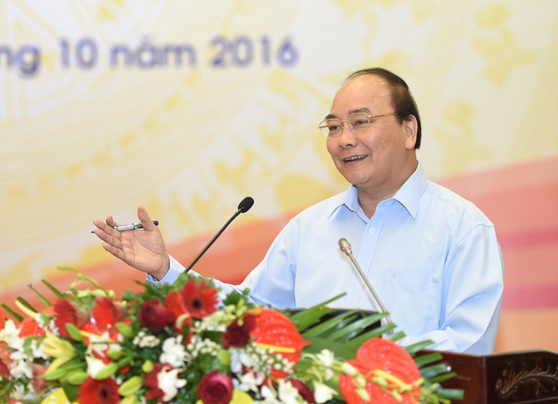 Thủy tướng Chính phủ Nguyễn Xuân Phúc phát biểu tại hội nghị (ảnh chụp màn hình)