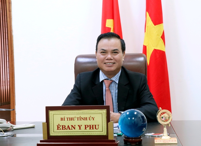 Đồng chí Êban Y Phu, Bí thư Tỉnh ủy.