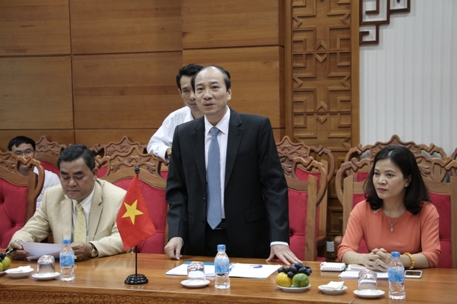 Chủ tịch UBND tỉnh Phạm Ngọc Nghị phát biểu tại buổi tiếp.