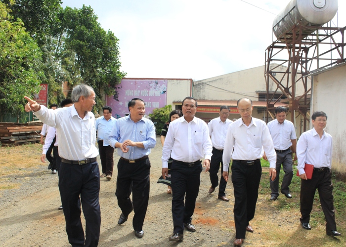 Đoàn công tác của Thường trực Tỉnh ủy khảo sát nơi làm việc của các hội, đoàn thể huyện Krông Búk.