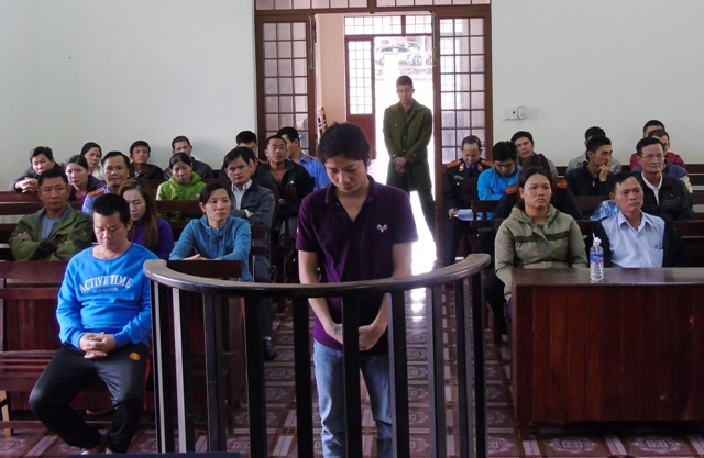 Bị cáo Phan Văn Đông tại phiên tòa.