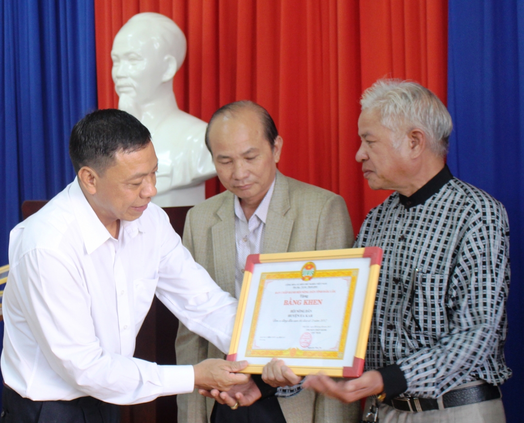Chủ tịch Hội Nông dân tỉnh Nguyễn Văn Tư