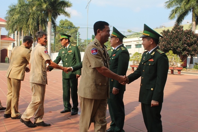  Lực lượng vũ trang tỉnh Mondulkiri thăm và chúc tết Bộ Chỉ huy BĐBP tỉnh Đắk Lắk