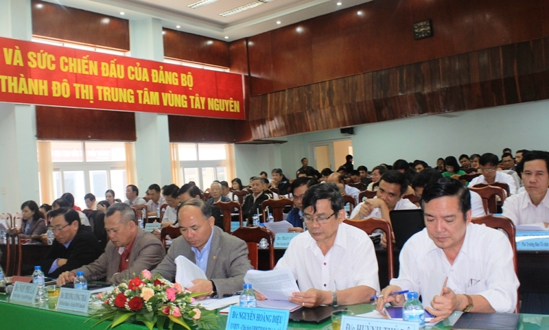  Các đại biểu tham dự Hội nghj Tổng kết công tác xây dựng đảng của Thành ủy Buôn Ma Thuột năm 2016. Ảnh tư liệu
