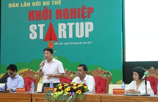 Phó Chủ tịch Thường trực UBND tỉnh Nguyễn Hải Ninh phát biểu điều hành buổi tọa đàmĐắk Lắk với xu thế khởi nghiệp