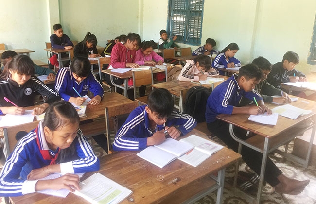 Một giờ học tại lớp 8A3, Trường THCS Trần Hưng Đạo (thị trấn Ea Pốk, huyện Cư M’gar).  Ảnh: T.Dũng