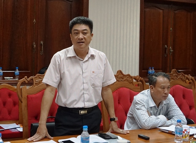 Giám đốc Sở Tài chính Từ Thái Giang đóng góp ý kiến tại cuộc họp.