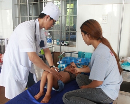 Người bệnh BHYT điều trị nội trú tại Bệnh viện Đa khoa huyện Cư M'gar.