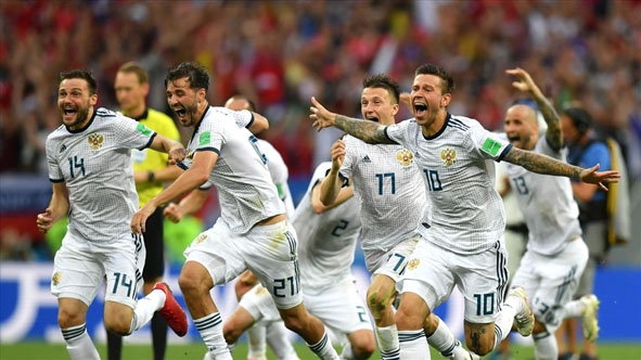 Đội tuyển Nga có chiến thắng lịch sử trước tuyển Tây Ban Nha, để lọt vào tứ kết World Cup 2018.  