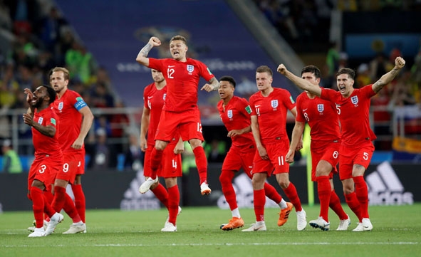 Các cầu thủ Anh vui mừng sau khi vượt qua đội tuyển Colombia để lọt vào tứ kết World Cup 2018.   