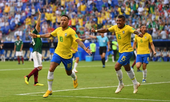 Lối chơi đẹp mắt của đội tuyển Brazil nhận được sự yêu mến của đông đảo người hâm mộ.  