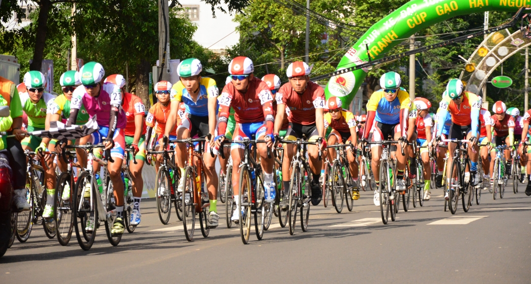 Giải đua xe đạp Cúp Hạt Gạo Ngọc Trời năm 2017 được tổ chức tại Đắk Lắk (Ảnh minh họa)
