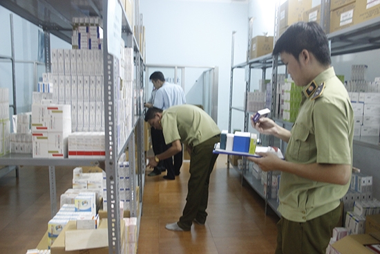 Kiểm tra việc buôn bán thuốc thành phẩm tại Chi nhánh Công ty Cổ phần dược- trang thiết bị y tế Bình Định 