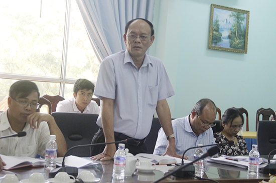 Ông Nguyễn Văn Minh, Phó Chủ tịch UBND huyện Cư M'gar kiến nghị một số vấn đề với với tổ công tác