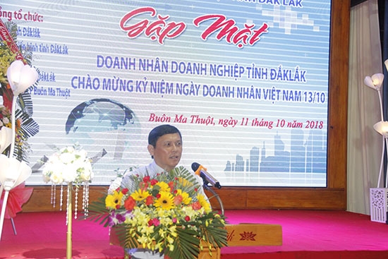 Phó Chủ tịch UBND tỉnh Nguyễn Tuấn Hà phát biểu tại buổi gặp mặt