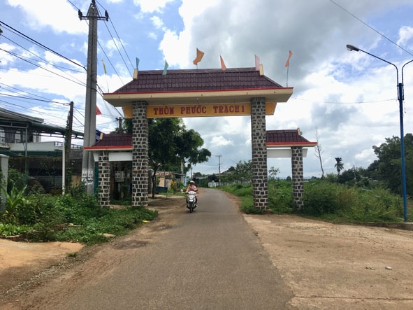 Bộ mặt nông thôn xã Ea Phê ngày càng khởi sắc. 