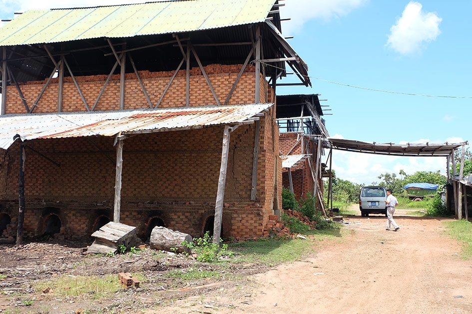 Một lò gạch thủ công ở huyện Ea Súp đã chấm dứt hoạt động.   