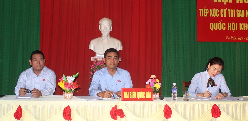 Đoàn ĐBQH tỉnh tham gia tiếp xúc cử tri tại huyện Ea Súp