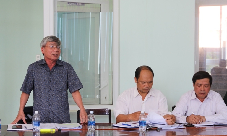 Phó Chủ tịch UBND huyện Lắk Tô Văn Dũng phát biểu ý kiến tại buổi giám sát.