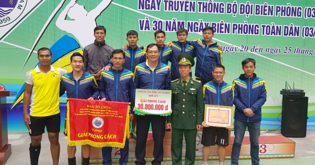 Đội bóng chuyền Bộ đội Biên phòng Đắk Lắk đoạt giải phong cách tại giải bóng chuyền