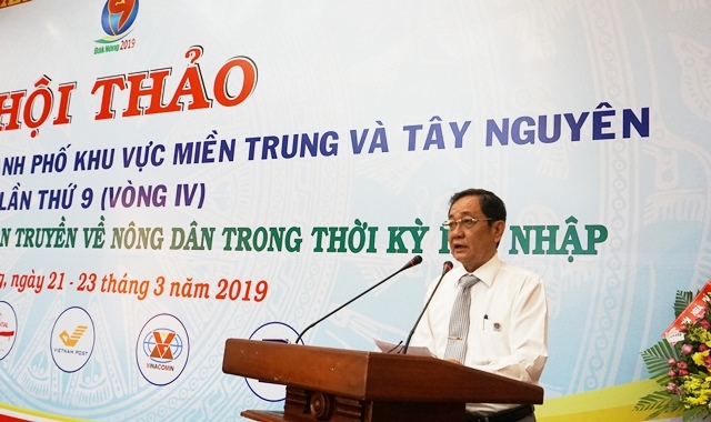 Phó Chủ tịch Hội Nhà báo Việt Nam Nguyễn Bé phát biểu tại hội thảo.