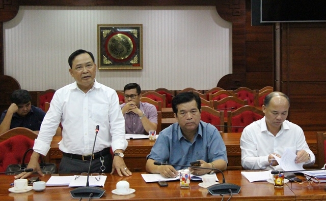 Cục trưởng Cục Thuế Bùi Văn Chuẩn phát biểu ý kiến về tình hình thu thuế trên địa bàn