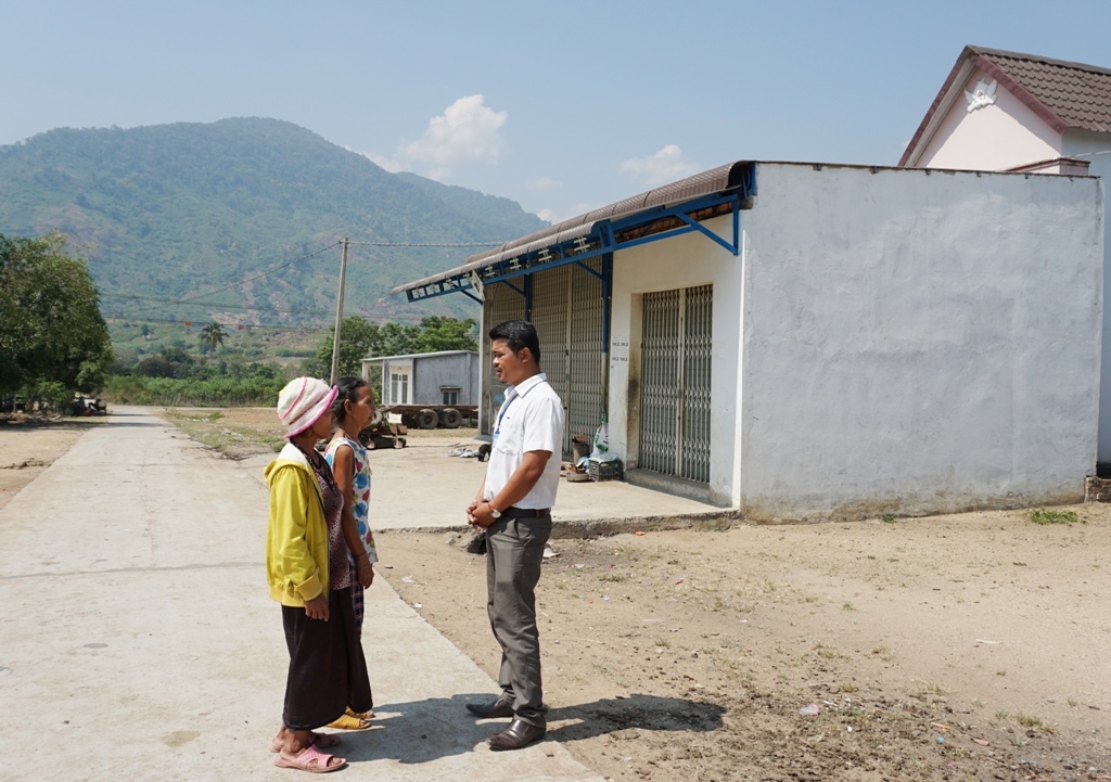 Diện mạo nông thôn buôn căn cứ H’Ngô A, xã Hòa Phong (huyện Krông Bông) đang ngày càng khởi sắc. 