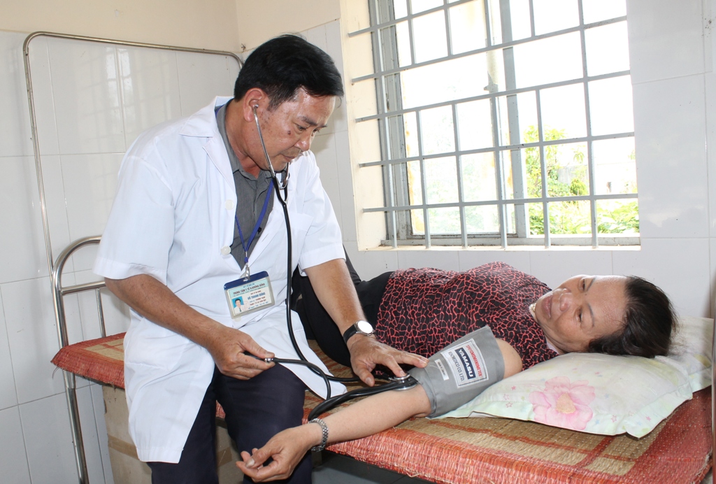 Chăm sóc sức khỏe cho người dân tại Trạm y tế xã Yang Reh, huyện Krông Bông
