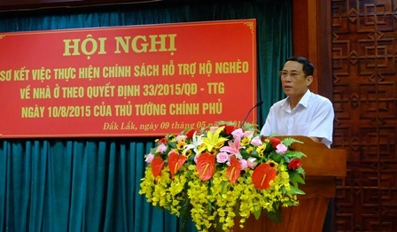 Đồng chí Võ Văn Cảnh, Phó Chủ tịch UBND tỉnh phát biểu tại hội nghị