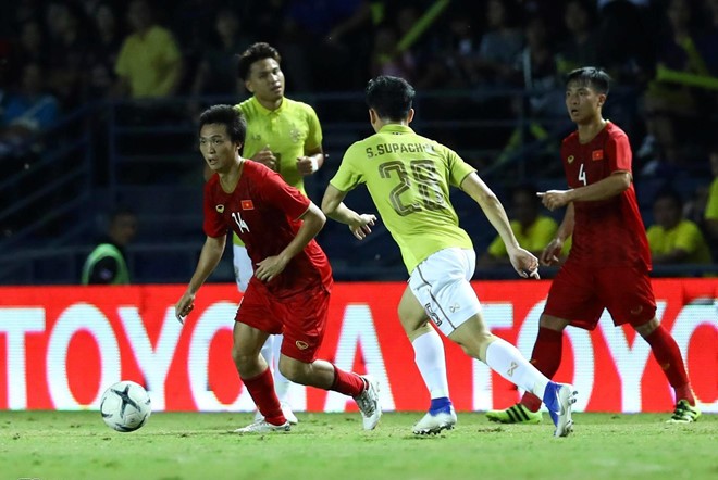 Nguyễn Tuấn Anh bất ngờ được HLV Park Hang Seo tung vào sân ngày từ đầu trận đấu. (Ảnh internet)