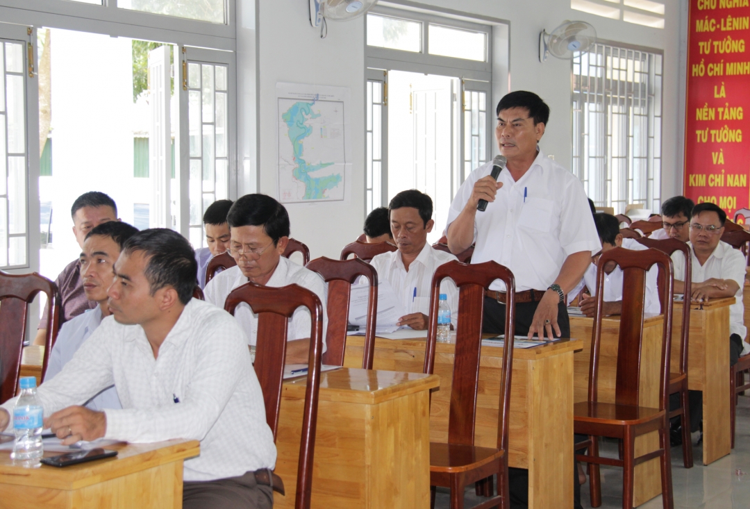 Đại diện xã Bình Hòa (huyện Krông Ana) phát biểu tại hội nghị