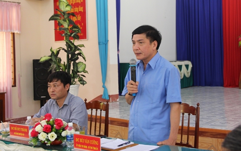 Ủy viên Trung ương Đảng, Bí thư Tỉnh ủy Bùi Văn Cường phát biểu kết luận buổi làm việc.