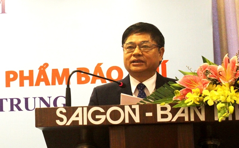 Phó Bí thư Thường trực Tỉnh ủy Phạm Minh Tấn phát biểu tại hội thảo