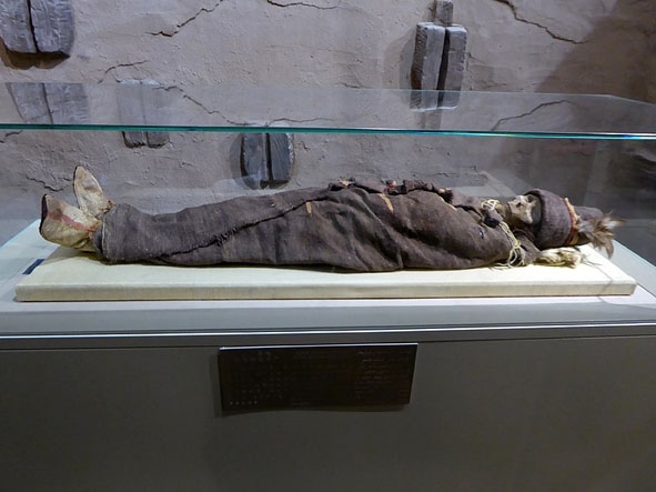 Xác ướp “Người đẹp Lâu Lan” hiện đang được trưng bày tại Bảo tàng Tân Cương.