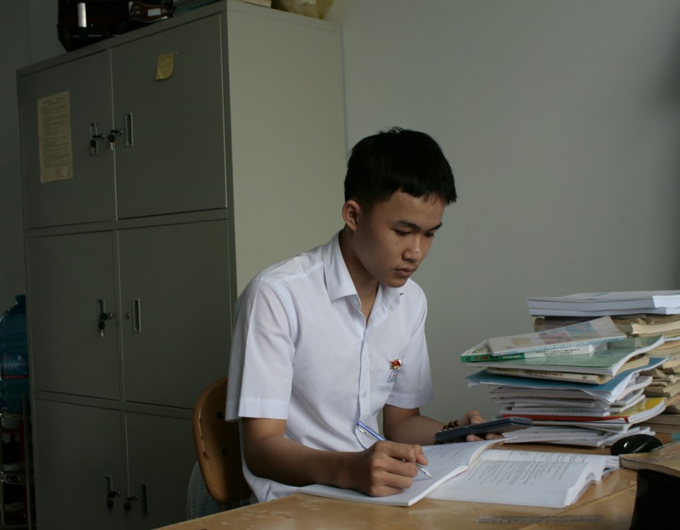 Em Nguyễn Nam.