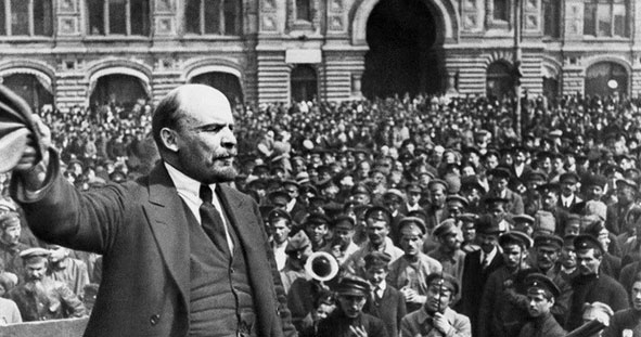 Lênin - người lãnh đạo thành công Cách mạng Tháng Mười Nga vĩ đại. 