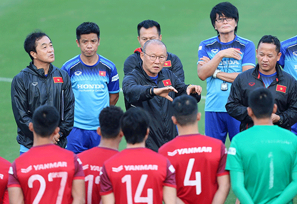 HLV Park Hang-seo đang có những toan tính của riêng mình để giúp đội tuyển Việt Nam có kết quả tốt nhất trước UAE. Ảnh: Internet