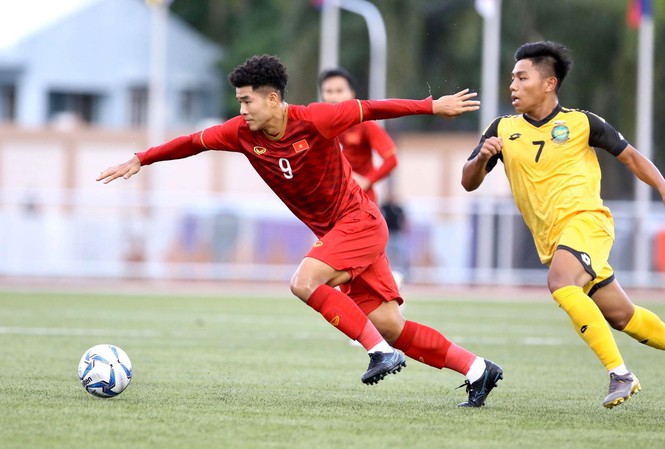 Hà Đức Chinh tỏa sáng với 4 bàn thắng vào lưới U22 Brunei. Ảnh: Internet