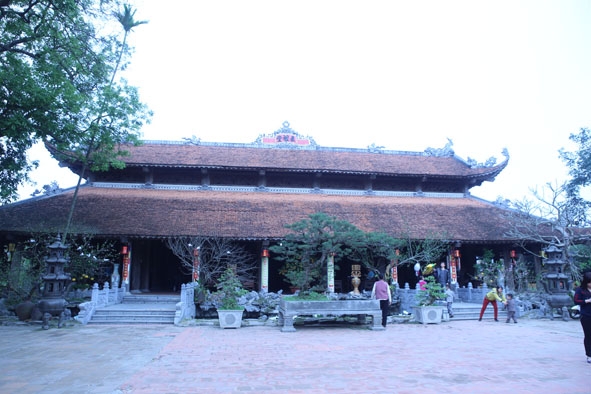 Chính điện chùa Nôm. 