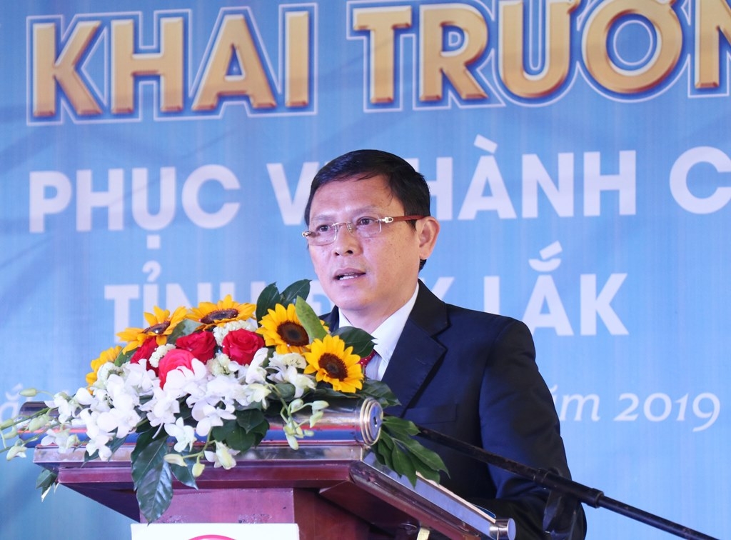 Phó Chủ tịch Thường trực UBND tỉnh Nguyễn Tuấn Hà phát biểu tại buổi lễ.