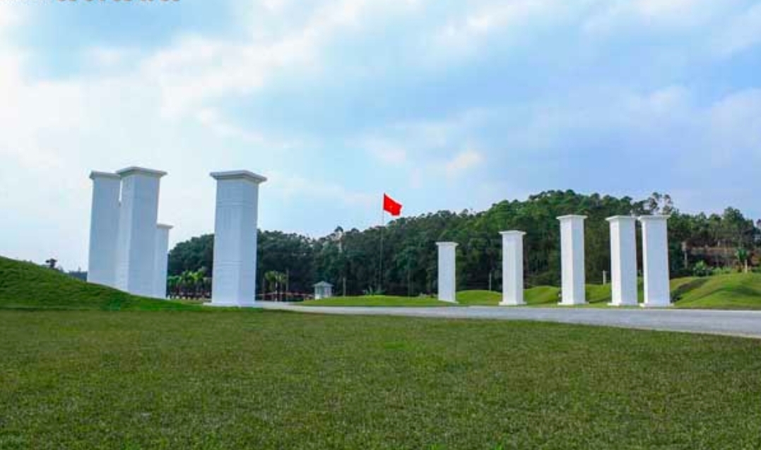 Vĩnh hằng môn thuộc Công viên nghĩa trang Thiên Đức , tỉnh Phú Thọ (Ảnh minh họa; nguồn Internet)