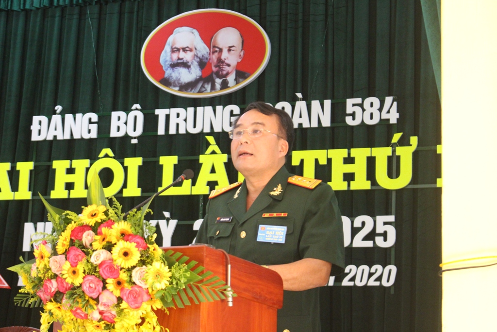 Thượng tá Trần Minh Trọng phát biểu tại Đại hội