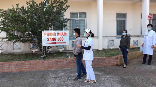 Diễn tập phòng, chống Covid-19 tại Bệnh viện Đa khoa huyện Krông Pắc đầu năm 2020.