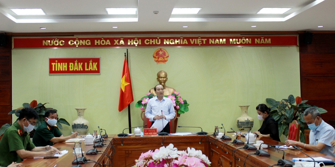 Chủ tịch UBND tỉnh Phạm Ngọc Nghị phát biểu tại Hội nghị. 