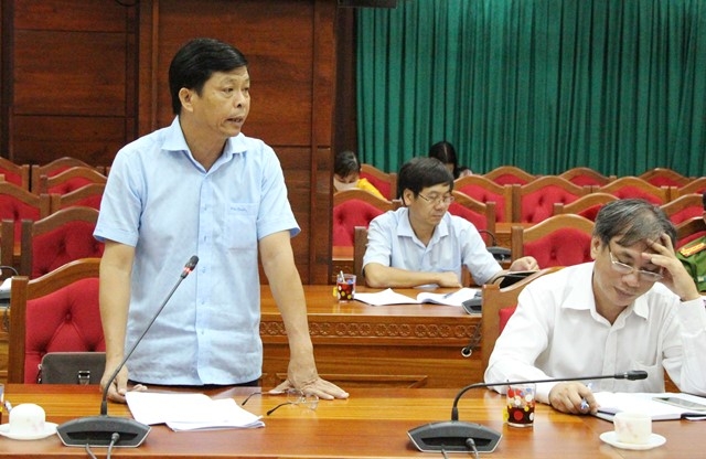 Phó Giám đốc Sở Tài chính Nguyễn Tấn Thành phát biểu ý kiến về việc cân đối ngân sách Nhà nước