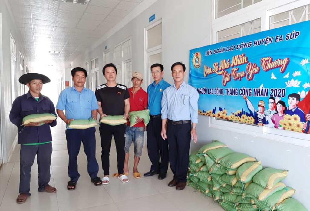 Hỗ trợ người lao động bị ảnh hưởng do dịch Covid-19 tại Công ty Cổ phần mía đường Đắk Lắk